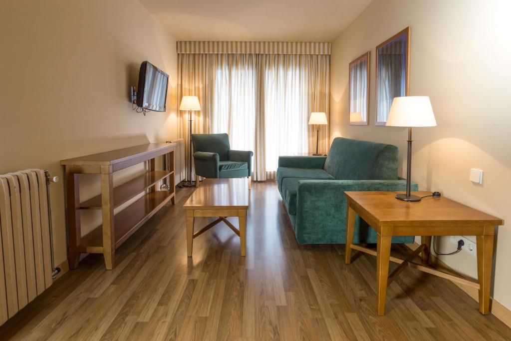 {
  "en-gb": "Apartaments Shusski by Nexta"
} photo 3