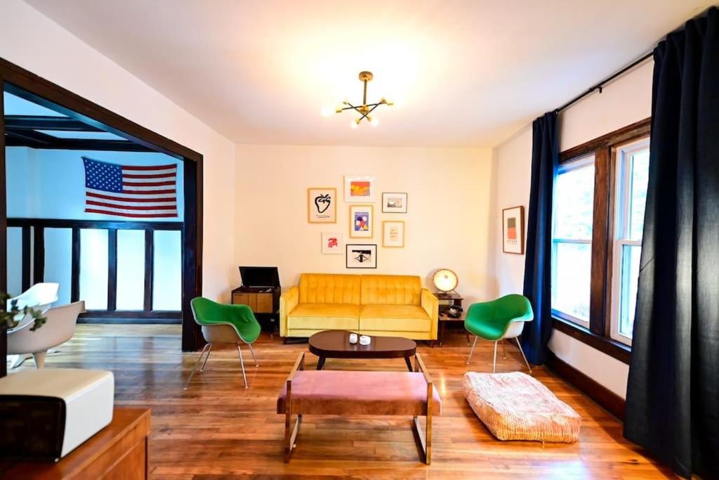 Luxe Mid-Century Styled Historic Townhouse #2 image