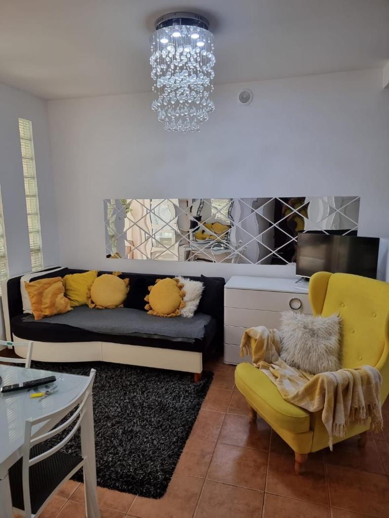 Apartamenty Tomaszów Lubelski - Żółty photo 1