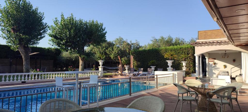 Hotel & Restaurant Figueres Parc photo 1