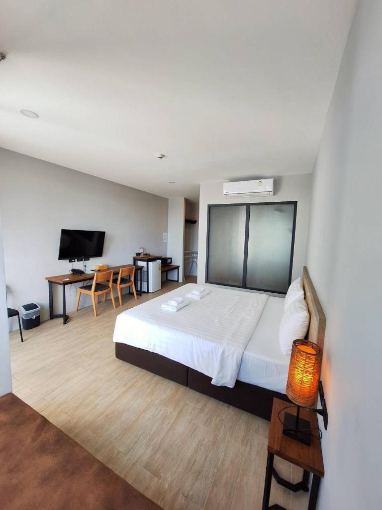 Atom Phuket Hotel -SHA Plus photo 3