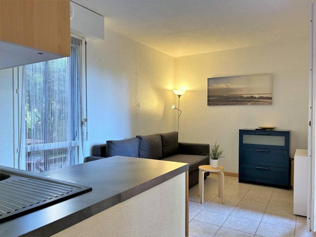Appartement Bormes-les-Mimosas, 2 pièces, 4 personnes - FR-1-251-436 photo 1