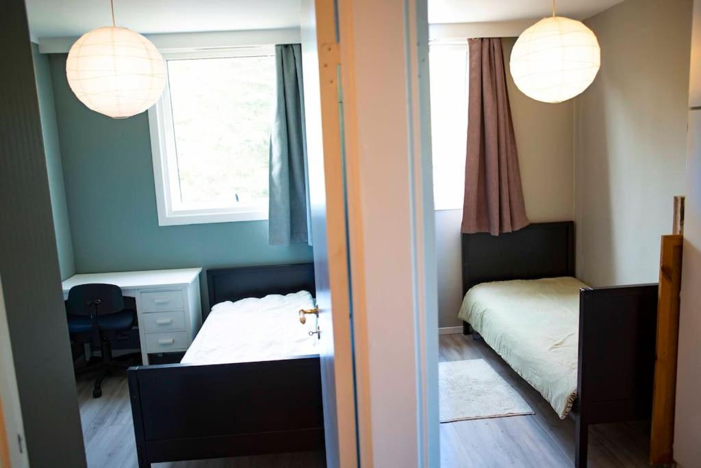 5 minutes to downtown Arendal photo 3