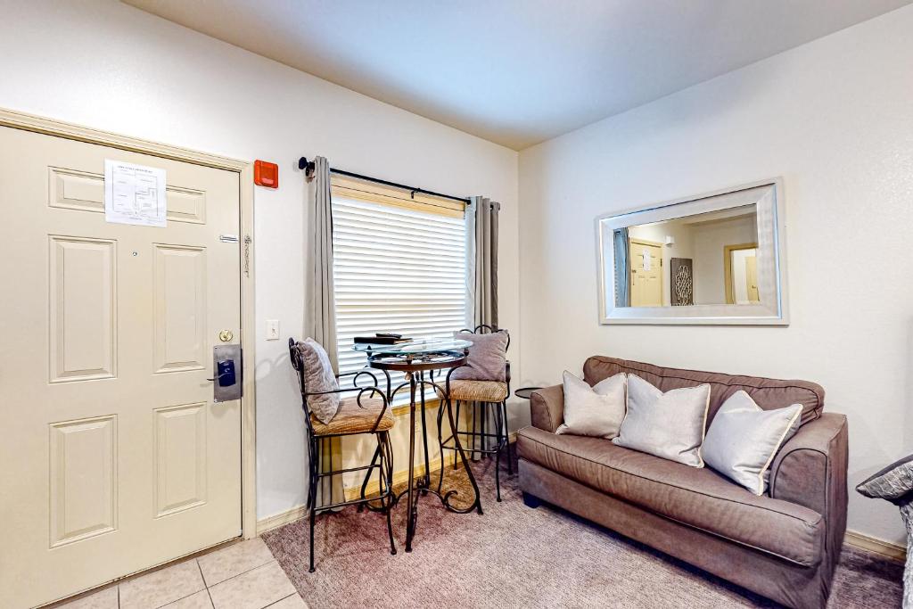 Wildwood Adventures - Unit B photo 1