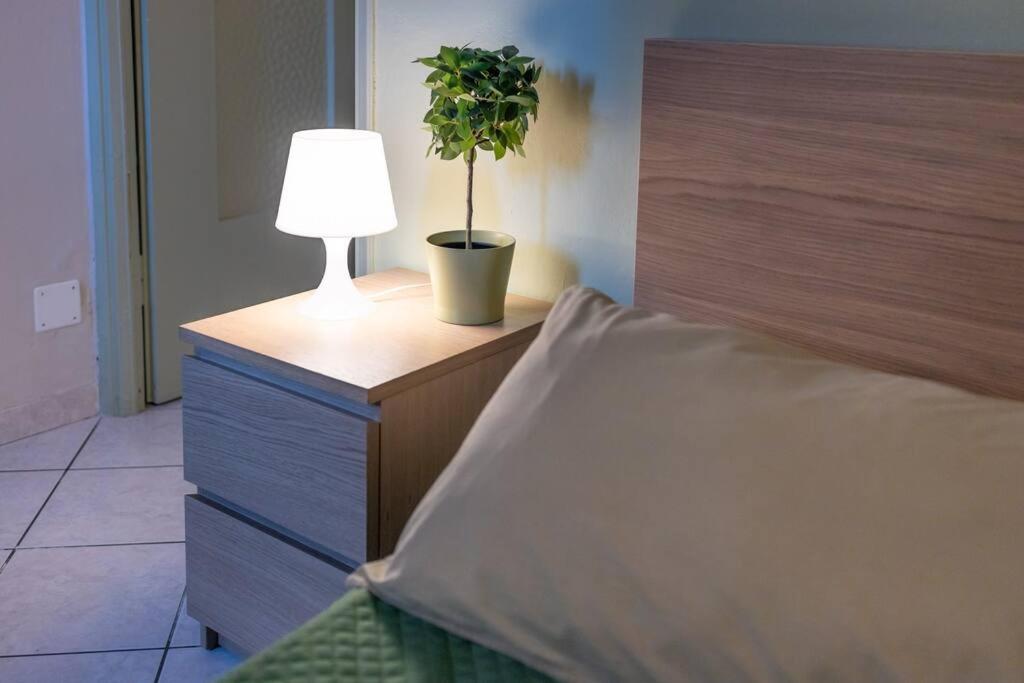 [Abbiategrasso center] comfort, Wi-fi e netflix photo 4