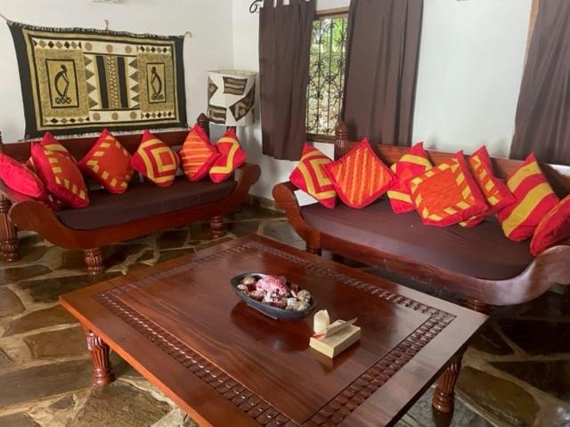 Lion Garden Villa 6 photo 4