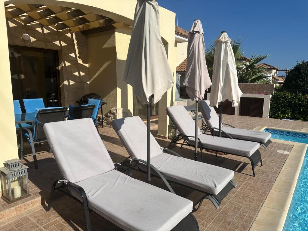 Villa Kallista photo 3