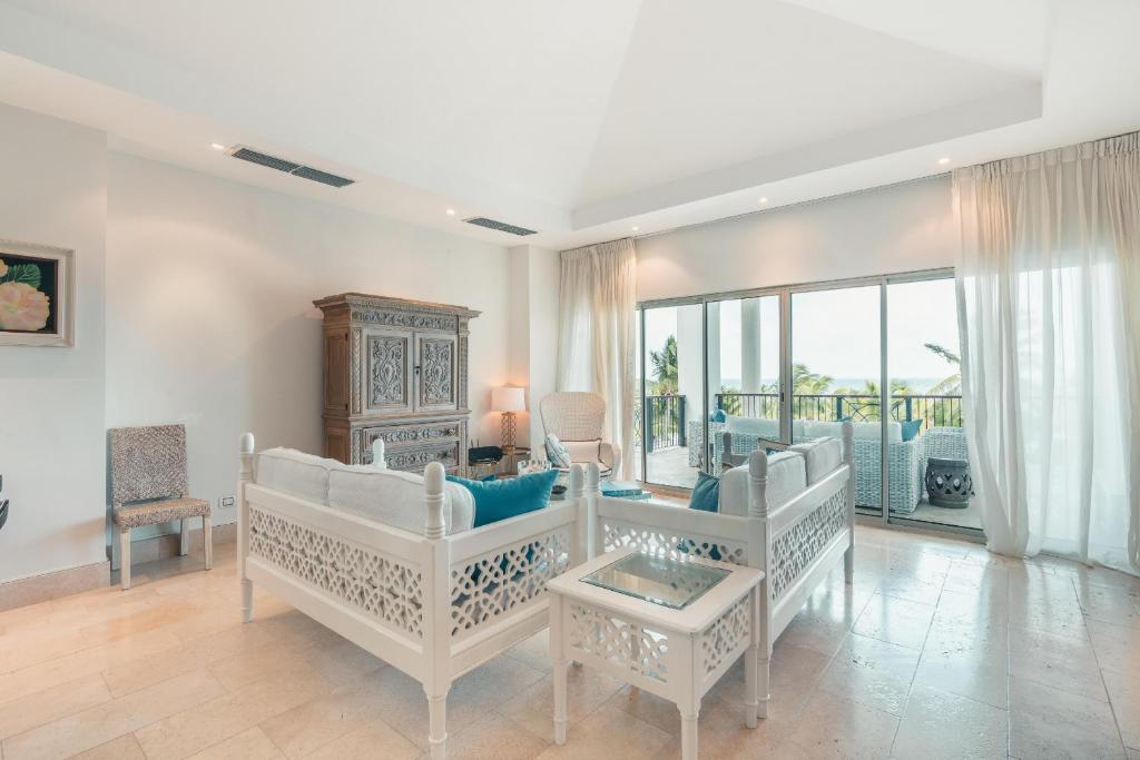 Great Aquamarina 2BR Apt photo 4