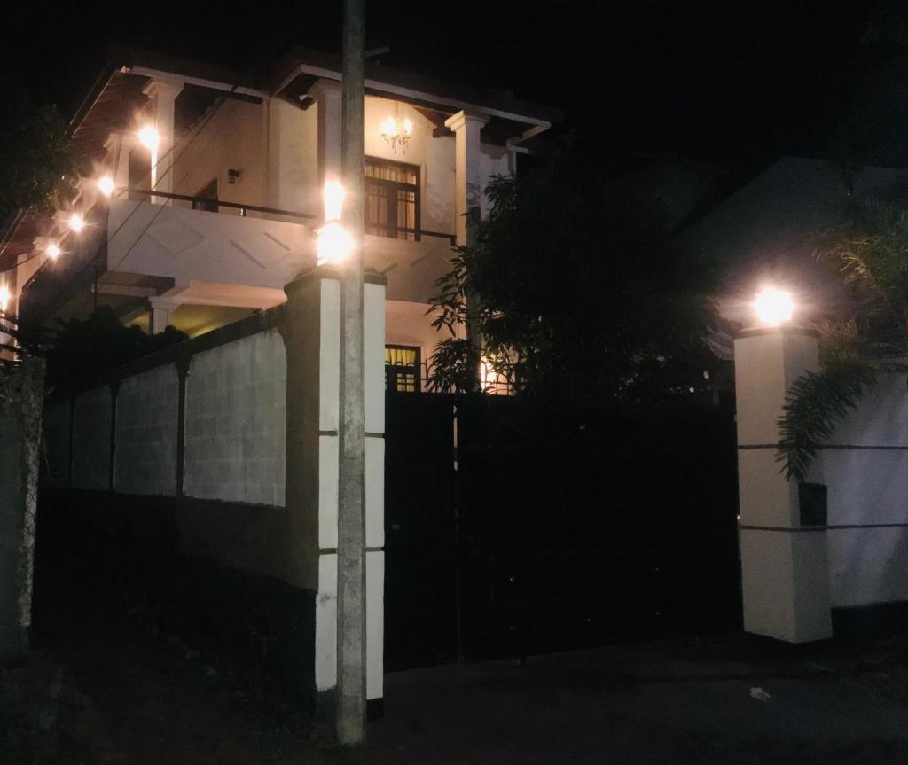 Sun Star Villa Negombo photo 1