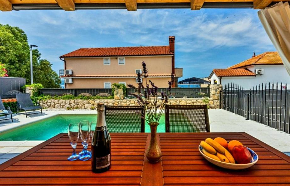 Vintage Residence Dramalj, pool self-use photo 1