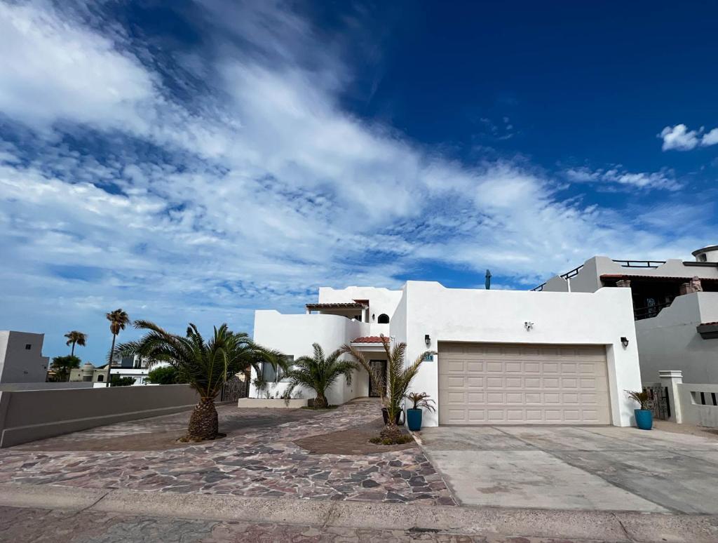Sandy Beach Costa Diamante E15 House Game Room Dog Friendly photo 1