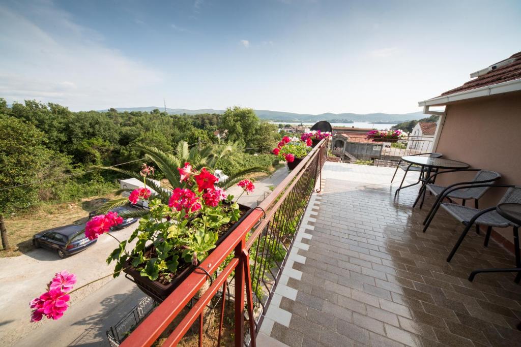 Apartments Pavićević photo 2