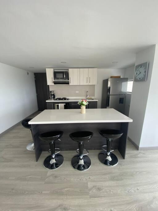 Apartamento con vista al lago. photo 2