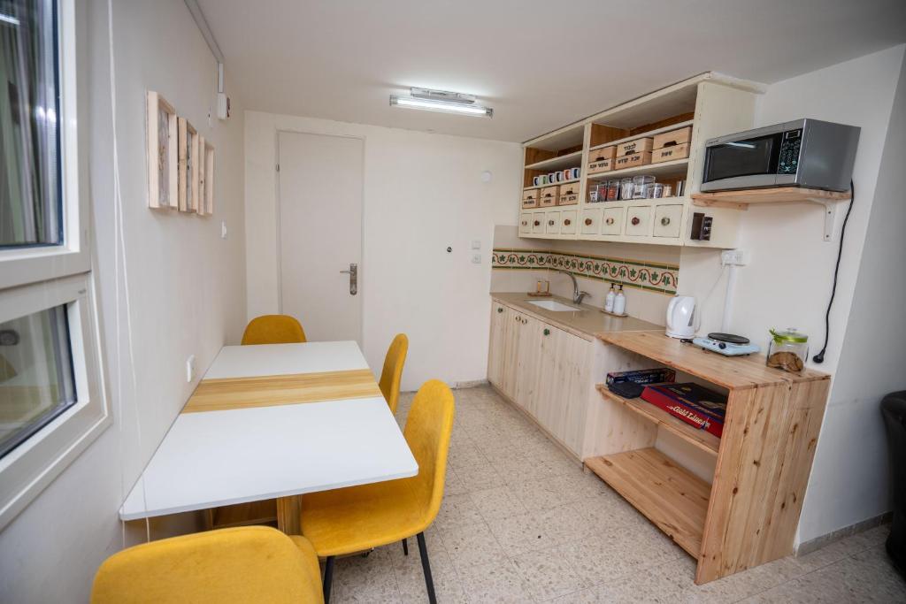 Golden Kosher Suite photo 2