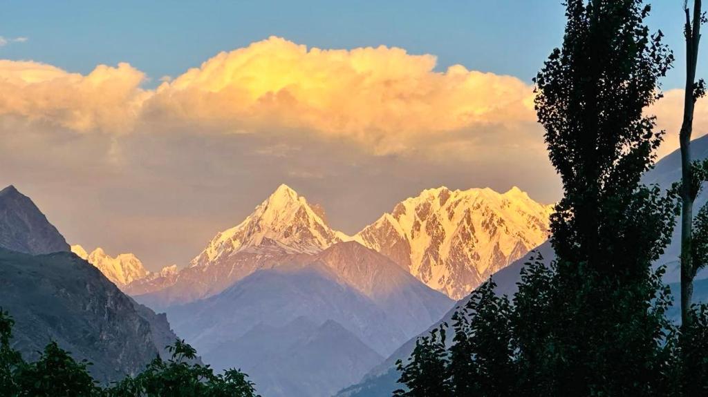 Backpackers Stories by Old Hunza Inn