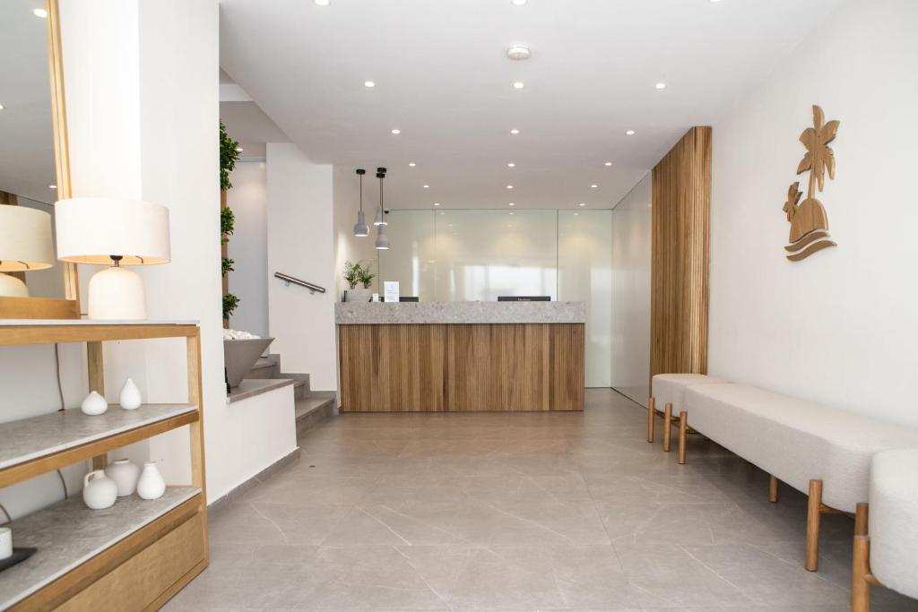 Les Palmiers Beach Boutique Hotel & Luxury Apartments photo 2