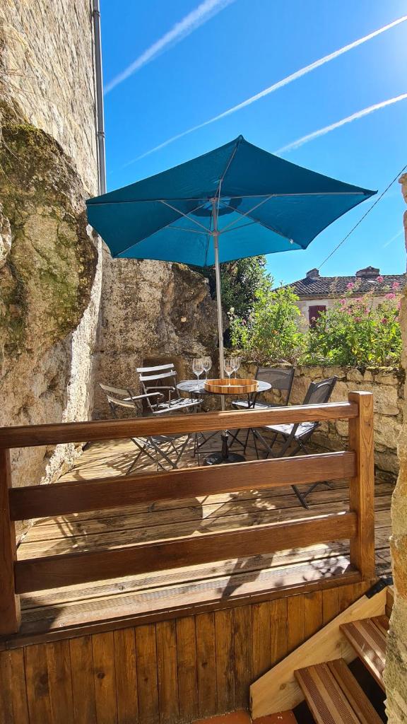 Le Fourbiel - Maison de village atypique photo 4