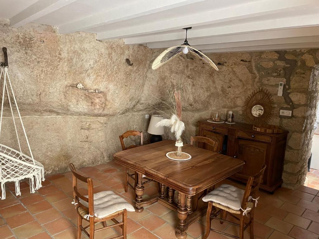 Le Fourbiel - Maison de village atypique photo 1