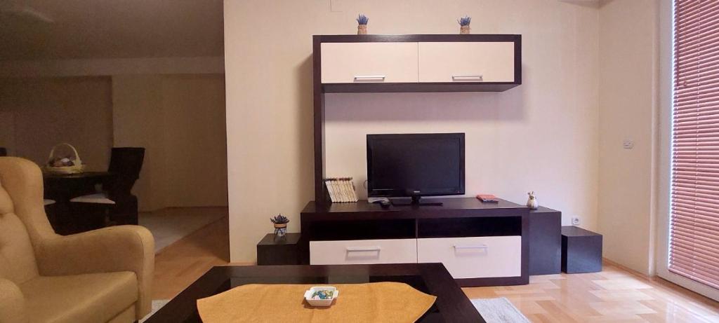 Sandras Apartment photo 1