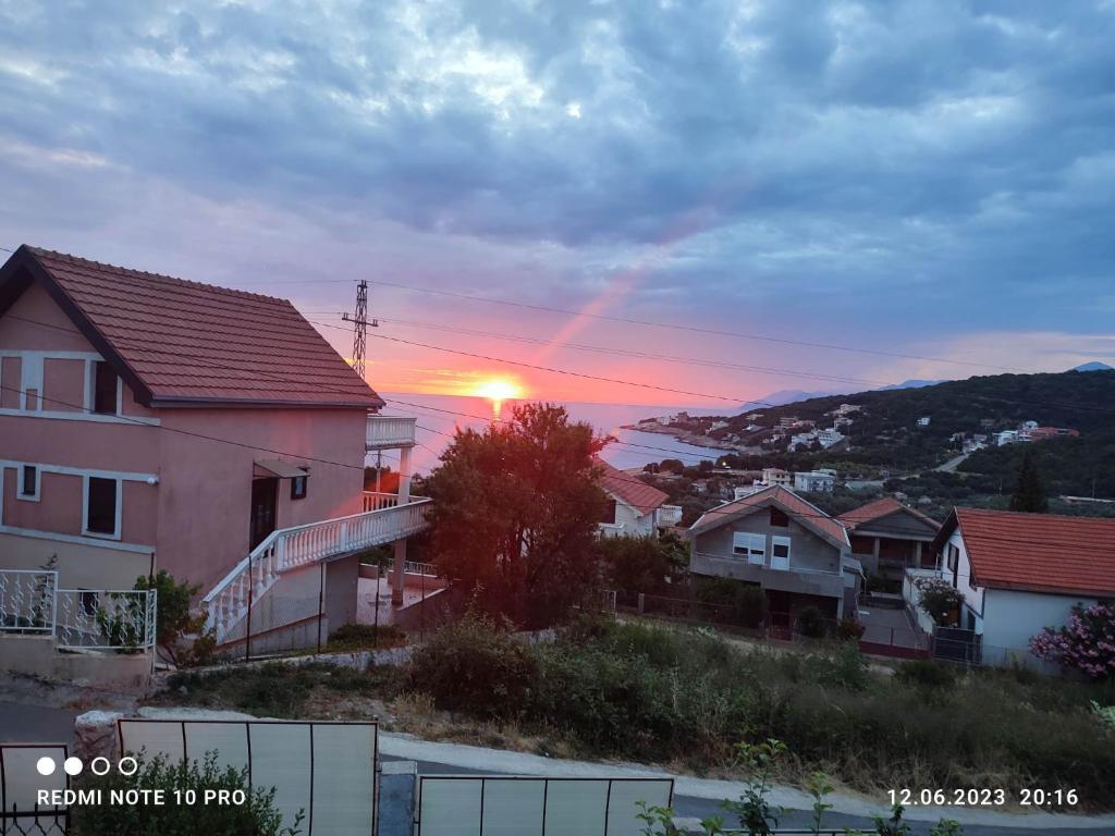 Дом для семейного отдыха в Утехе, Черногория photo 1
