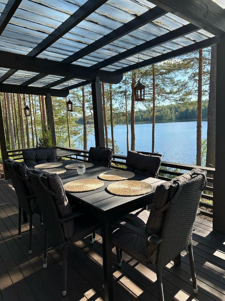 Cityvilla on the shore of Lake Haapajärvi photo 1