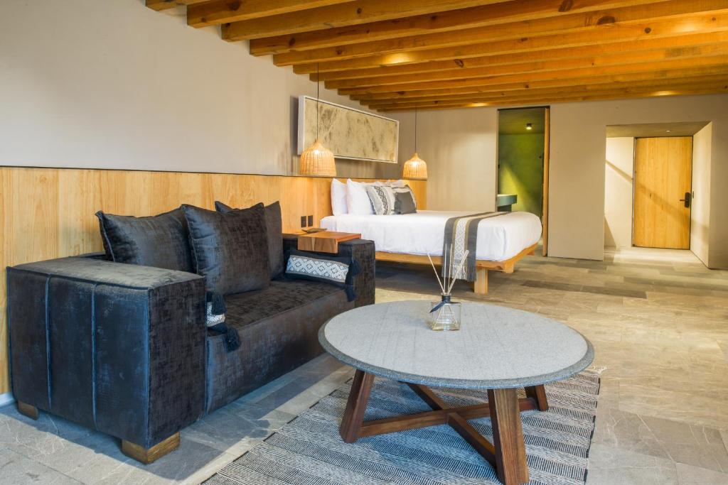 El lugar del que te hable Hotel Boutique - Tap to explore photos