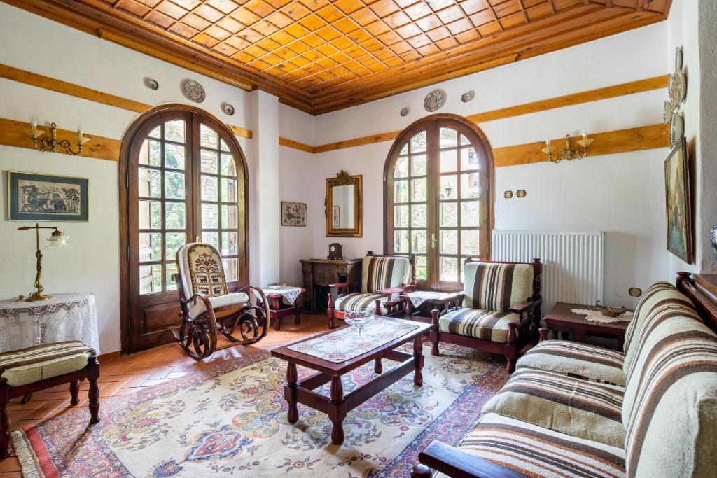Zenios Dionysos - Traditional villa photo 3