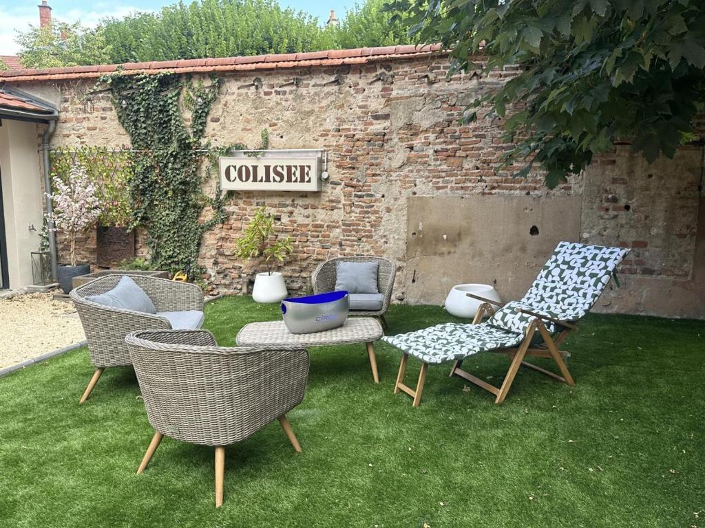 Gîte Moulins, 3 pièces, 4 personnes - FR-1-489-473