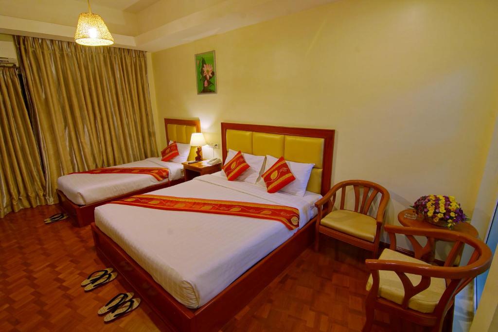 Gold Yadanar Hotel photo 3
