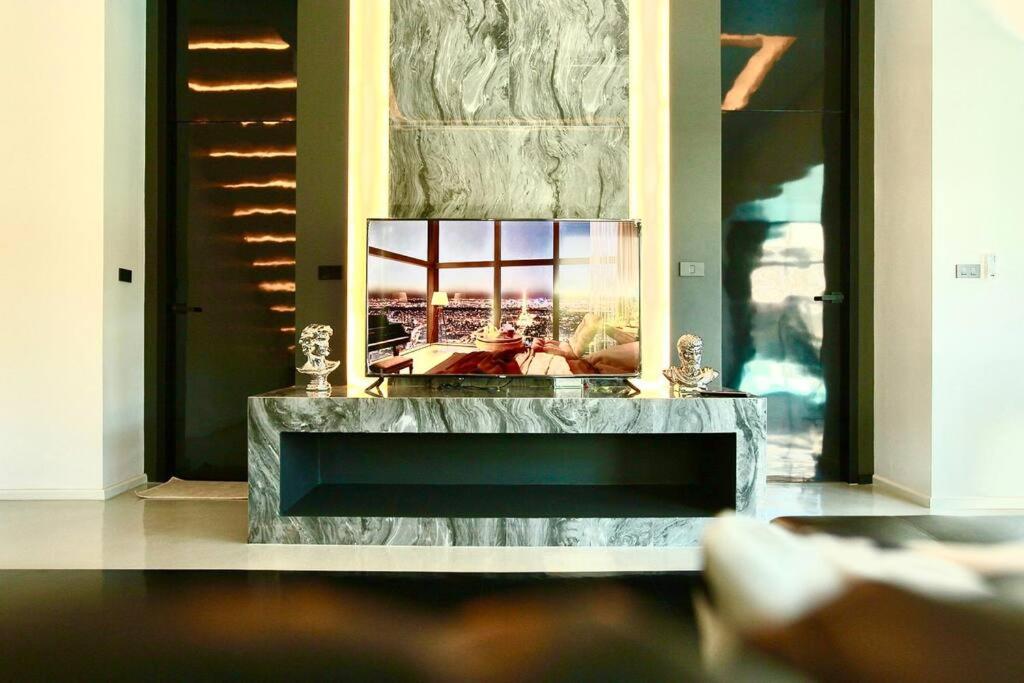 Futuristic Pool Villa with Stunning Mountain View - Tap to explore photos