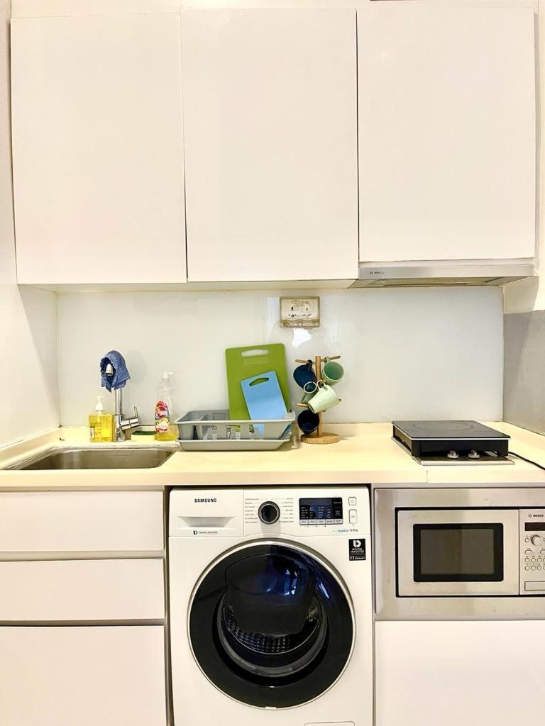 2 BR with city view near Subway in central photo 4