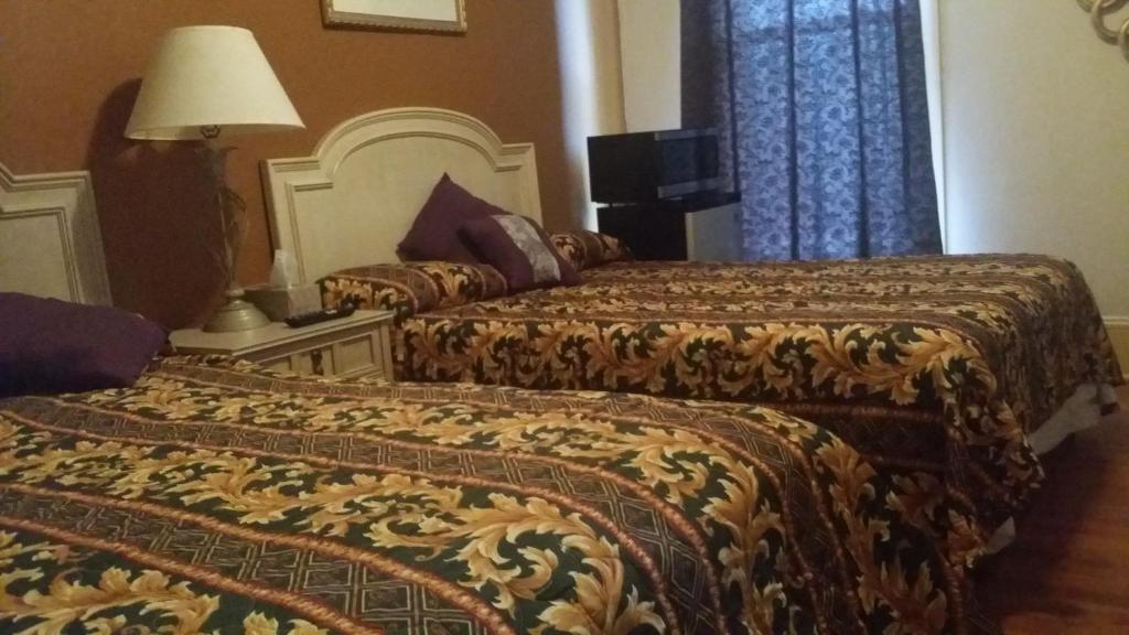 Двухместный (Двухместный номер Делюкс с 1 кроватью и душем), El Capitan Hotel