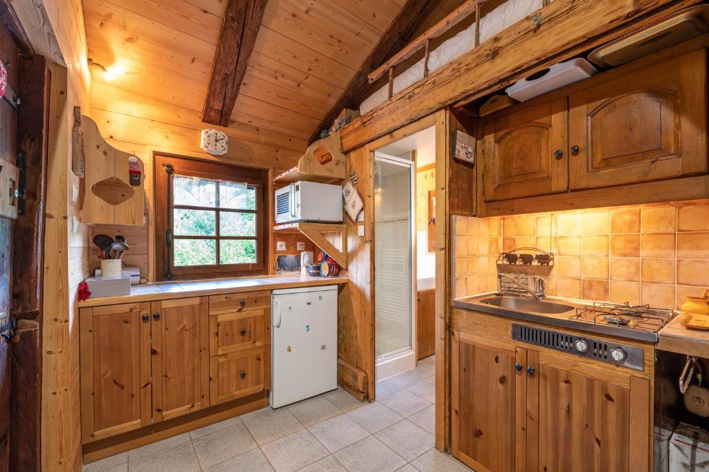 Chalet du Brey - Avec terrasse et jardin photo 2