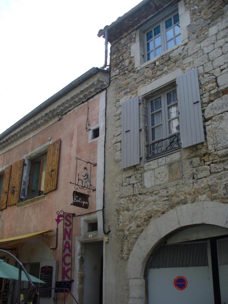 Gîte Luna Meublé *** climatisé à Vogüé Village photo 1