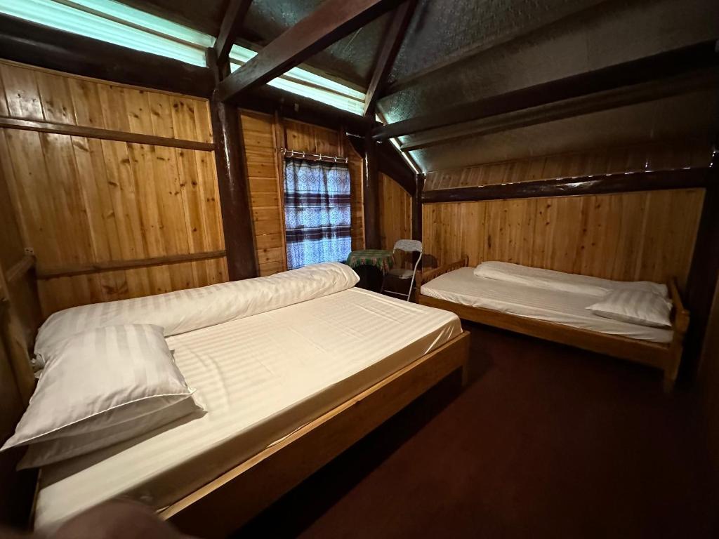 SaPa Hmong Streamside Homestay