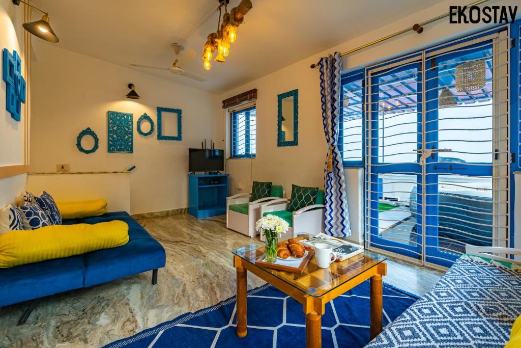 EKOSTAY - Athens Villa with Jacuzzi photo 3