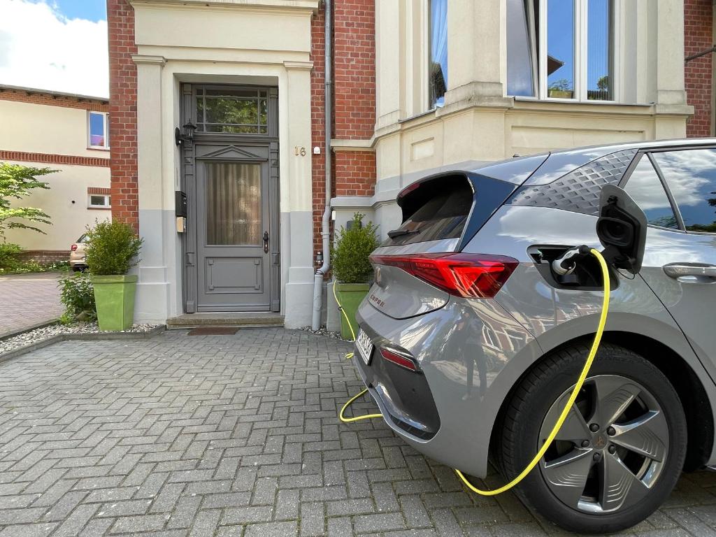 Zuarin Gewölbekeller - direkt am Schlossgarten von Schwerin - Aufladestation für Elektro-Autos photo 2