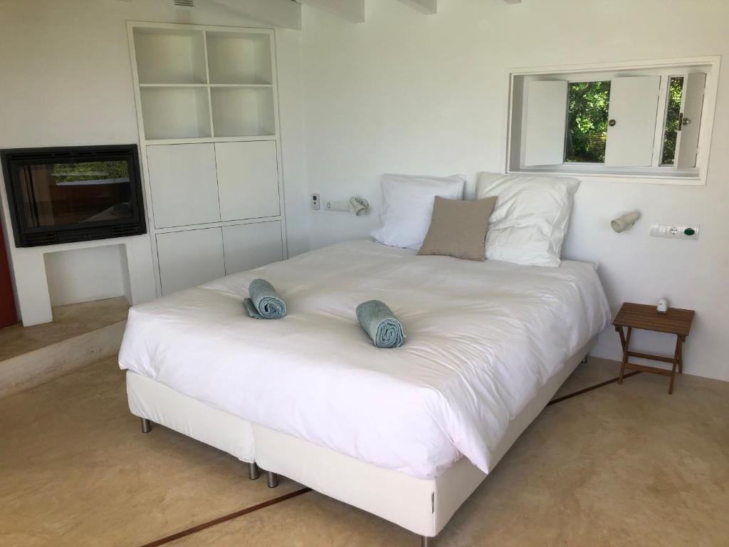 Luxury studio with private pool photo 4