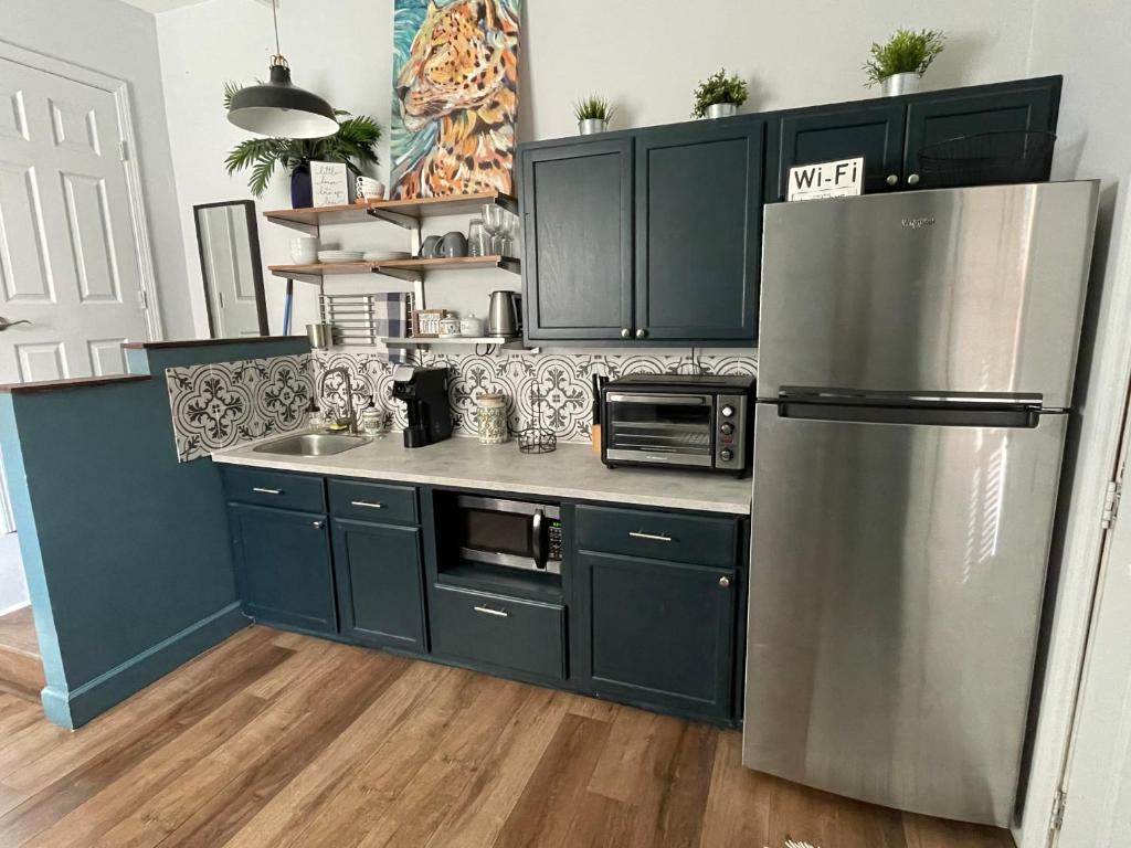 The Lafayette 'Tiny Home' Apartment photo 2