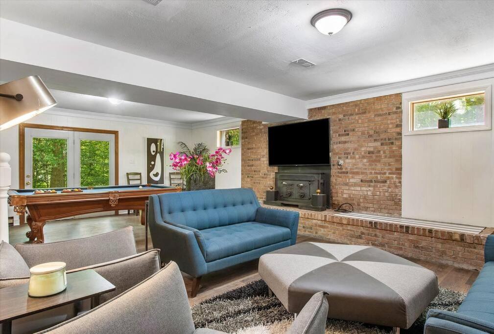 Serenity in the Suburbs: Your Gorgeous RVA Getaway photo 1