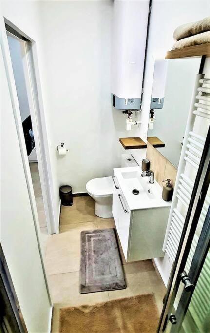 London Drancy - Studio tout équipé à Drancy photo 1