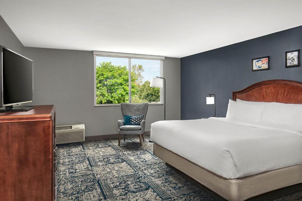 Four Points by Sheraton Kalamazoo photo 1