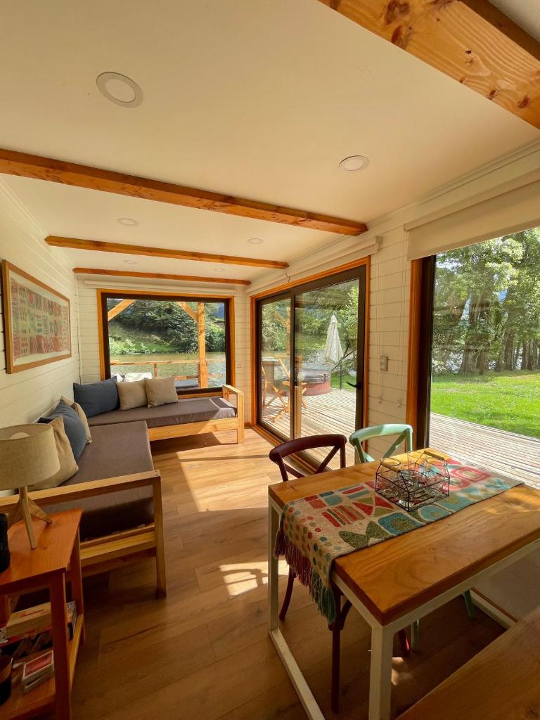 Huella Patagonia Lodge photo 1