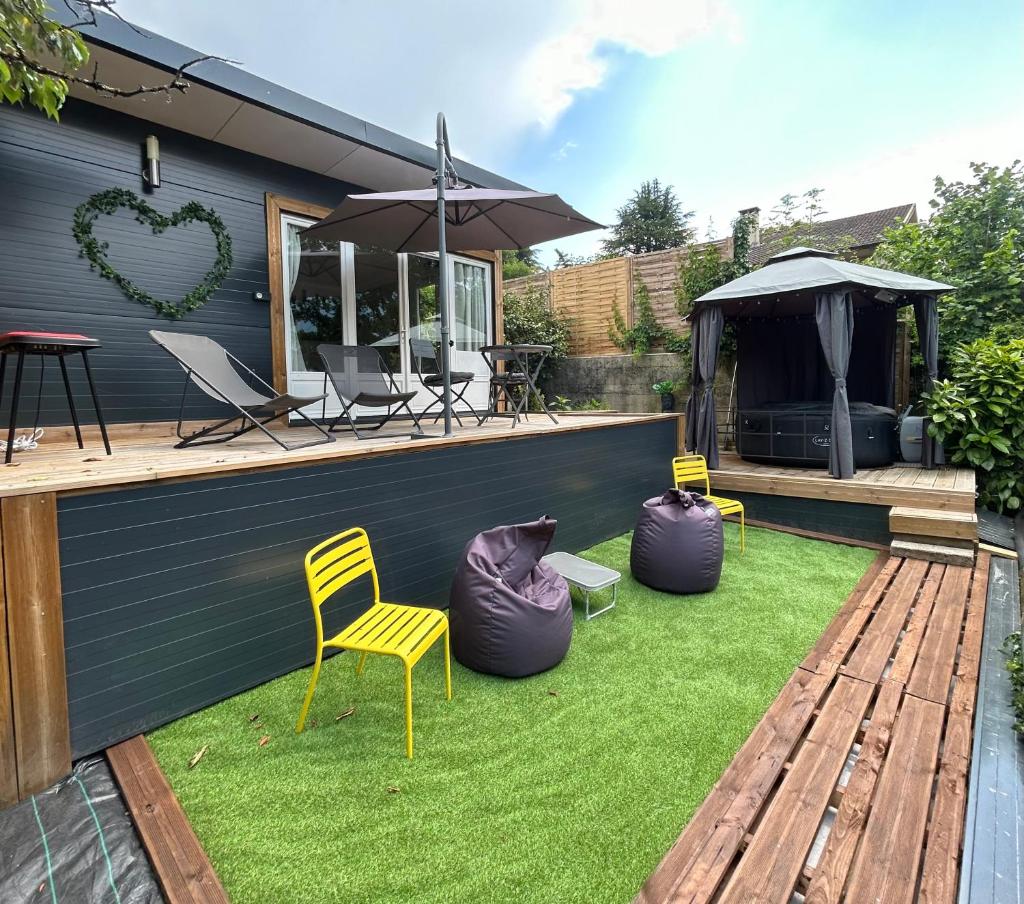 The Tiny home avec jacuzzi 5 min du lac du Bourget 10 min d Aix les bains et Chambery photo 4