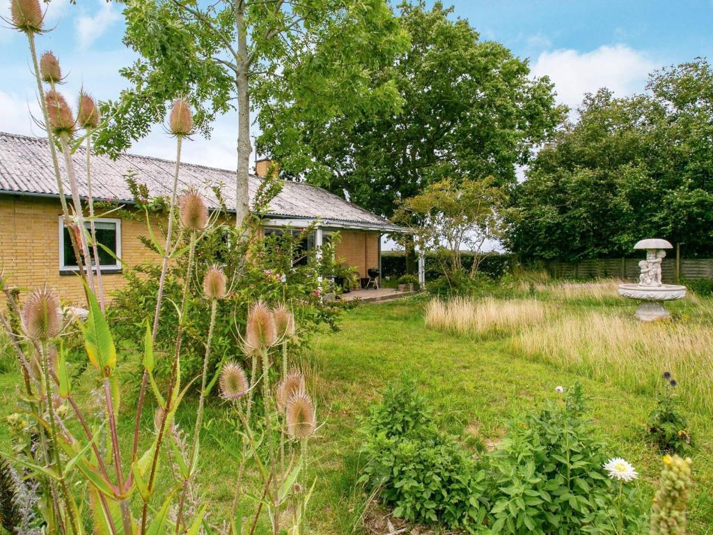6 person holiday home in Tranek r photo 3