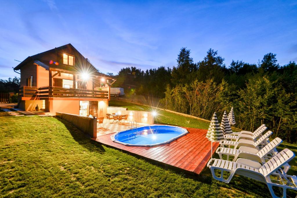 Jungle House with private pool and hot tub photo 2