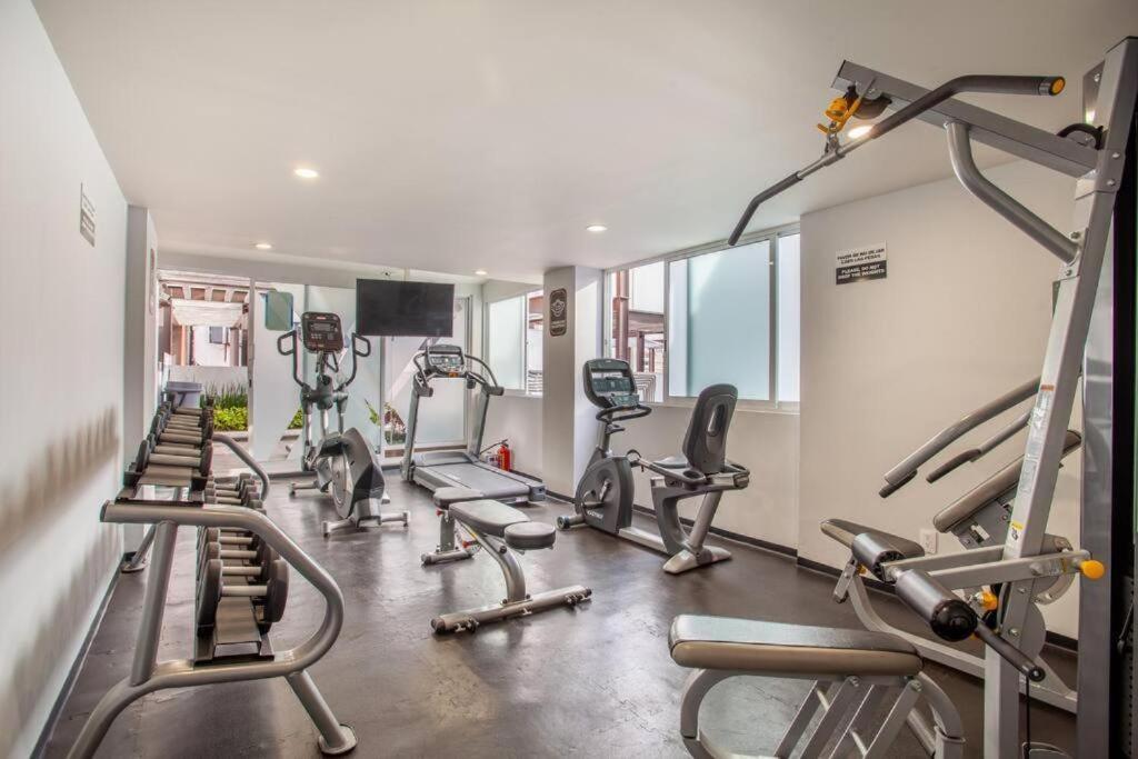 Corazón de Condesa 3 departamentos - 200Mbps WiFi, Roof, Gym photo 2