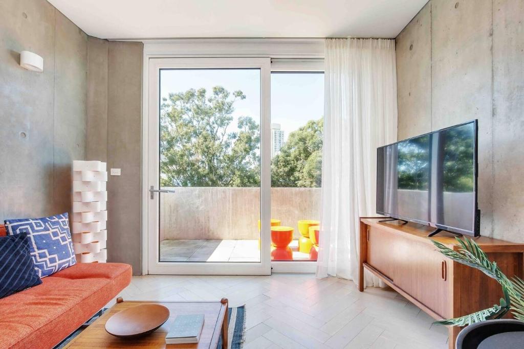 'The Fern' Double-story Luxury Suite with Terrace photo 2