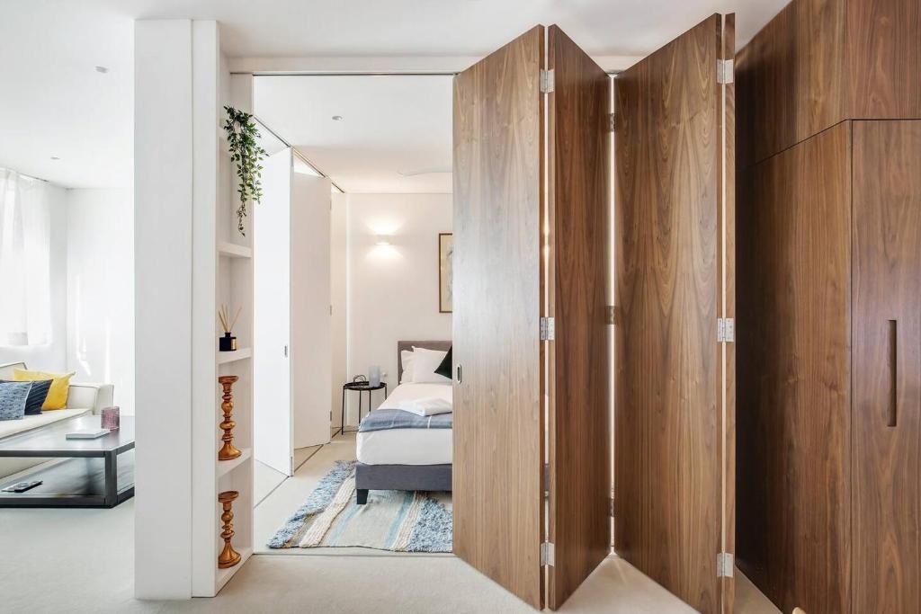 New York Warehouse Style in a modern Passive House photo 4