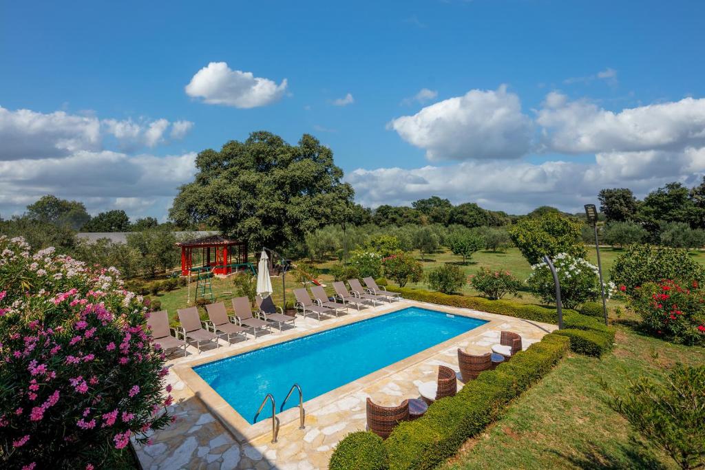 Pool Villa Divina - Happy Rentals photo 2